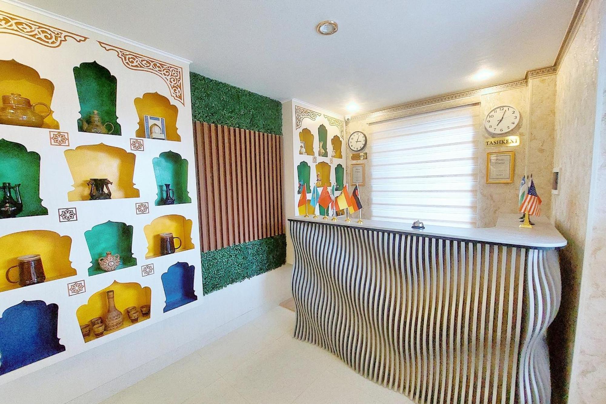 Nanosh East Hotel บูคารา ภายนอก รูปภาพ